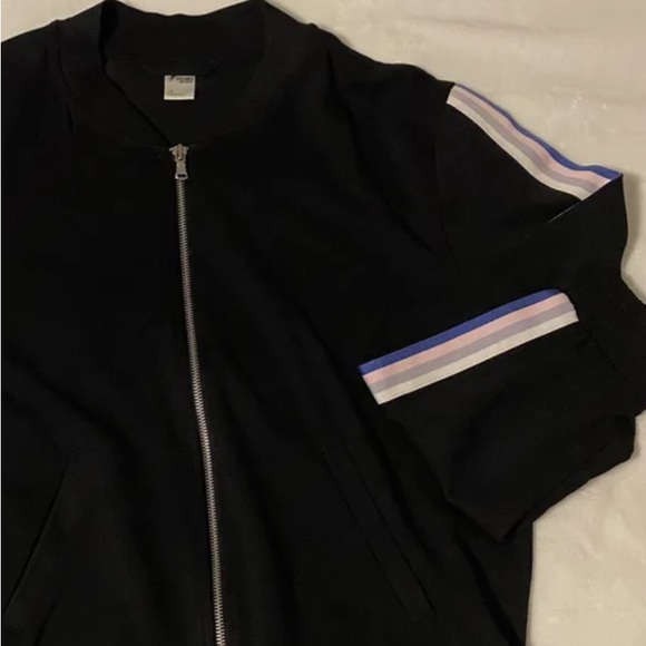 Old Navy Active Black Track Jacket Zip Up Stripe Sleeves Black Size-Large - Picture 3 of 9